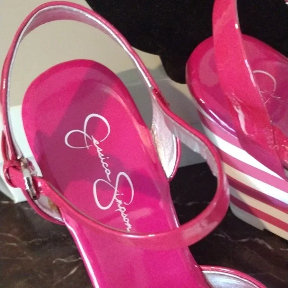 Jessica Simpson Sandals - Picture 8 of 10
